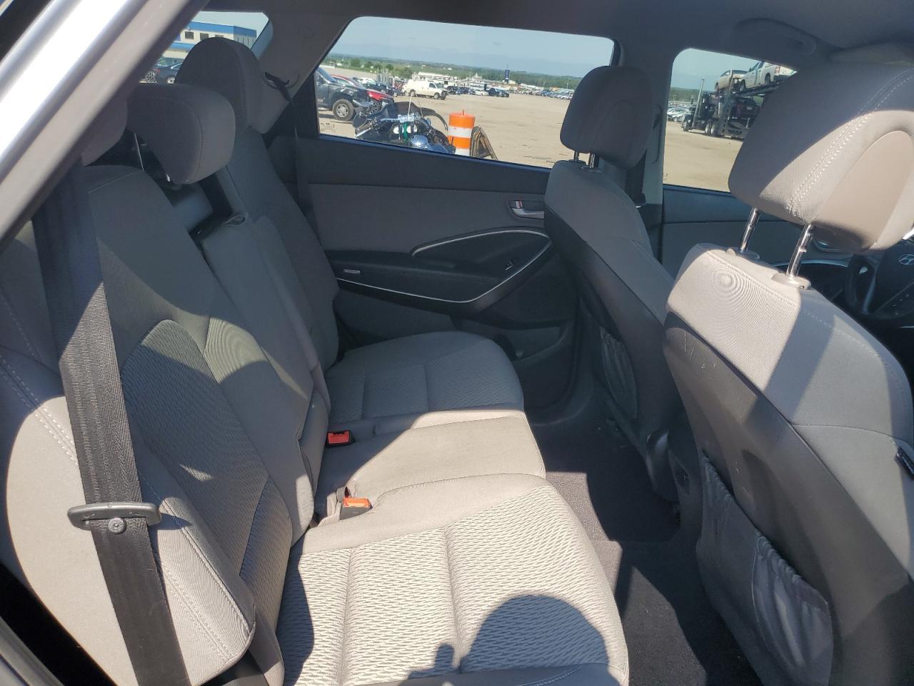 2017 Hyundai Santa Fe Se VIN: KM8SM4HF2HU203288 Lot: 64848275