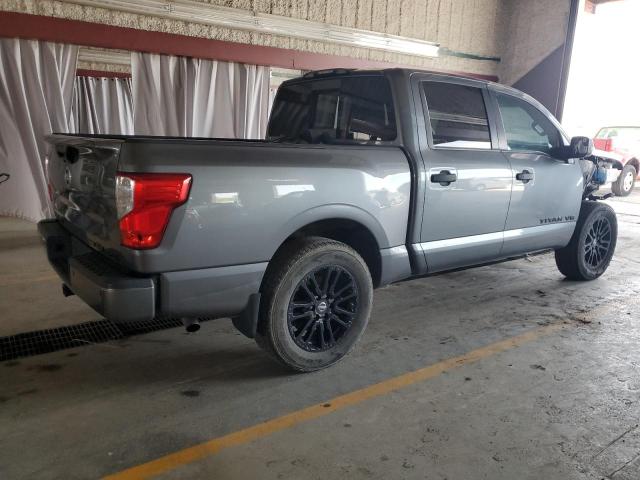  NISSAN TITAN 2018 Szary