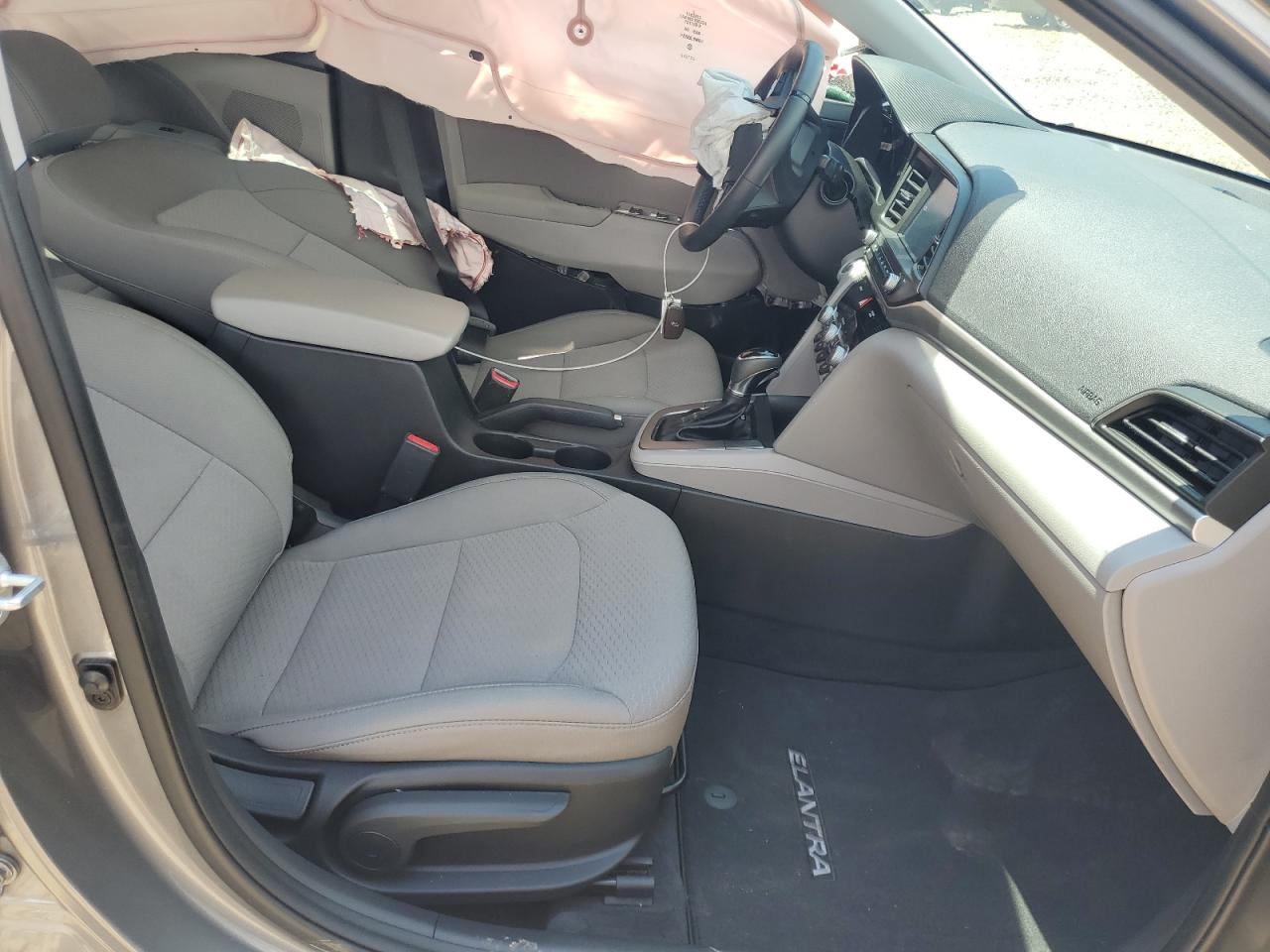 2019 Hyundai Elantra Sel VIN: 5NPD84LF4KH464836 Lot: 65971325