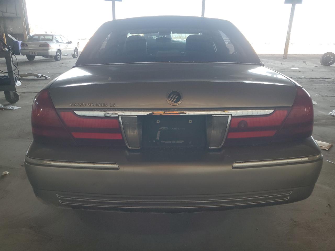 2004 Mercury Grand Marquis Ls VIN: 2MEFM75W04X610572 Lot: 64508515