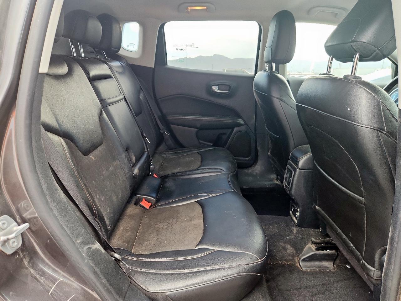 2018 Jeep Compass Latitude VIN: 3C4NJCBBXJT408559 Lot: 63116735