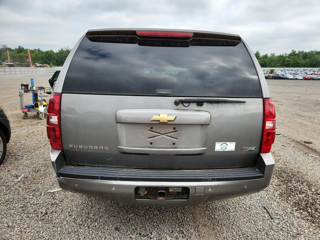 2007 Chevrolet Suburban K1500 VIN: 1GNFK16347J230227 Lot: 64437065