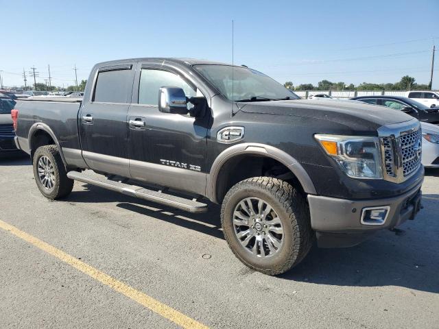  NISSAN TITAN 2016 Brązowy
