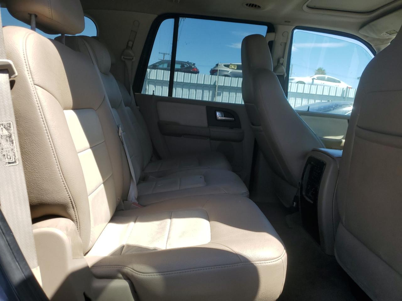 2004 Ford Expedition Eddie Bauer VIN: 1FMFU17L64LA40264 Lot: 64243145