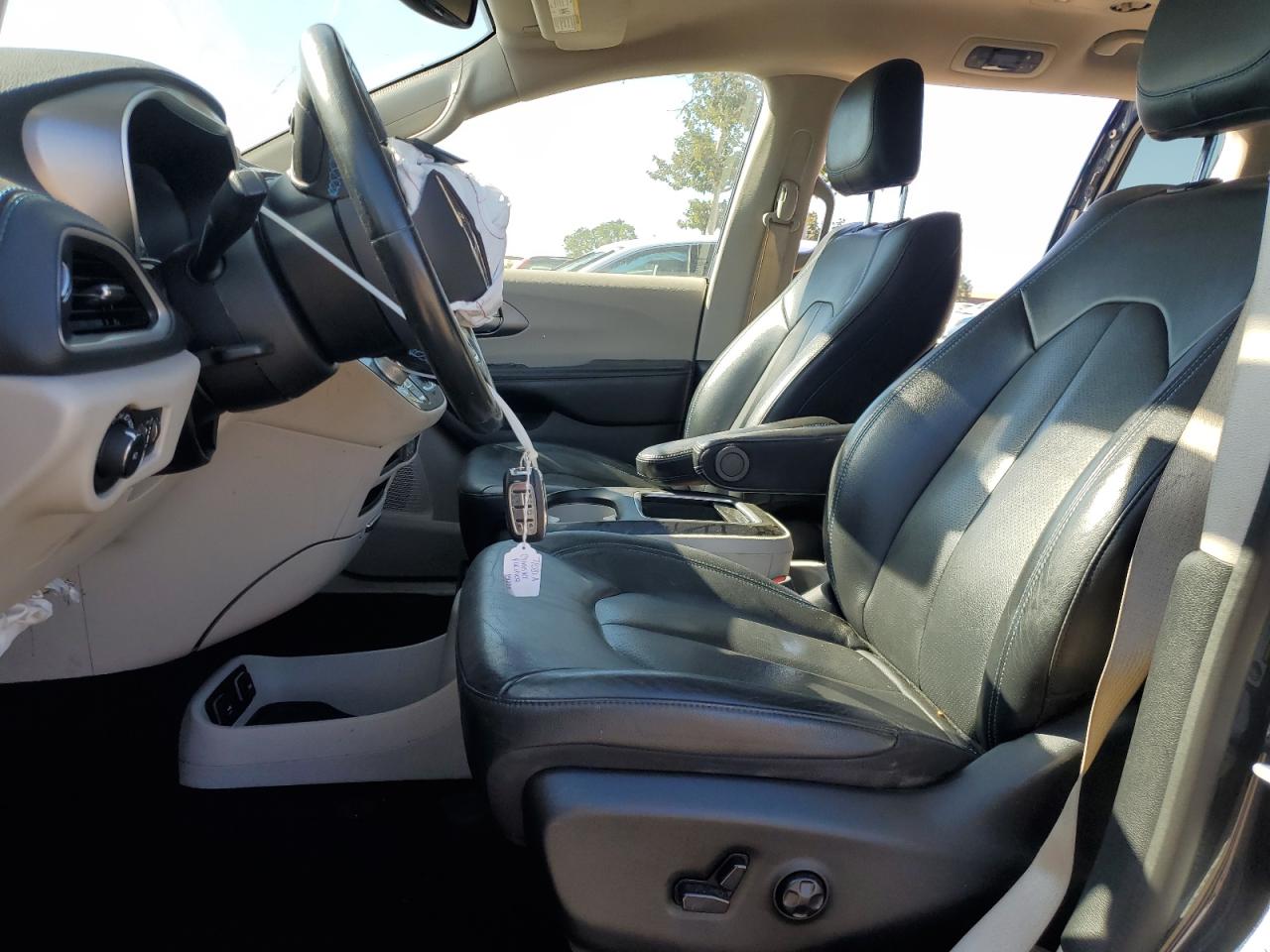 2021 Chrysler Pacifica Touring L VIN: 2C4RC1BG5MR515473 Lot: 64642905
