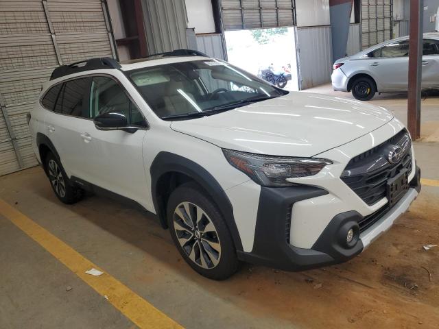  SUBARU OUTBACK 2024 White