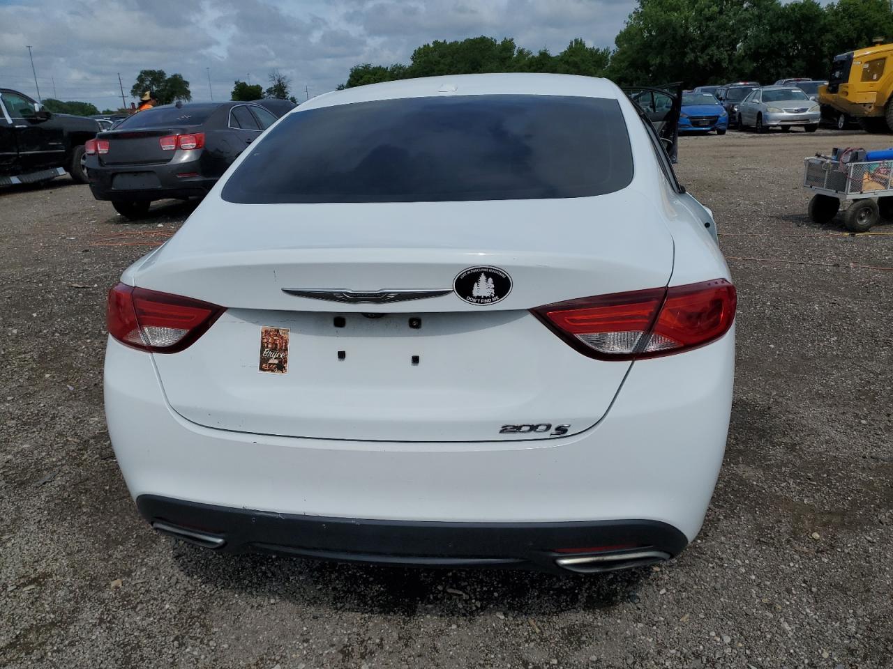 2015 Chrysler 200 S VIN: 1C3CCCBB6FN604821 Lot: 65171645