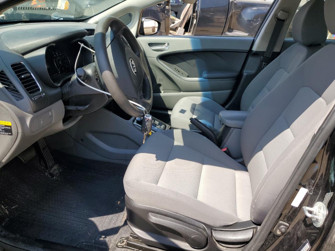 2017 Kia Forte Lx VIN: 3KPFK4A70HE023921 Lot: 64293095