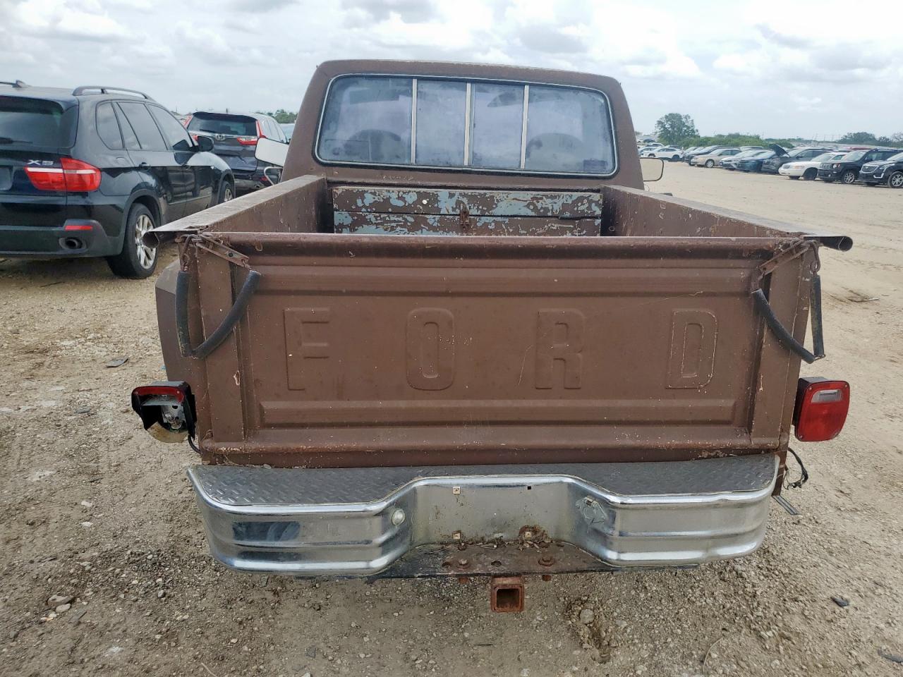 1983 Ford F150 VIN: 1FTEF14Y1DLA86384 Lot: 61199765