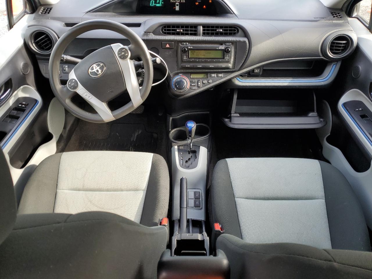 2013 Toyota Prius C VIN: JTDKDTB31D1033725 Lot: 65459055