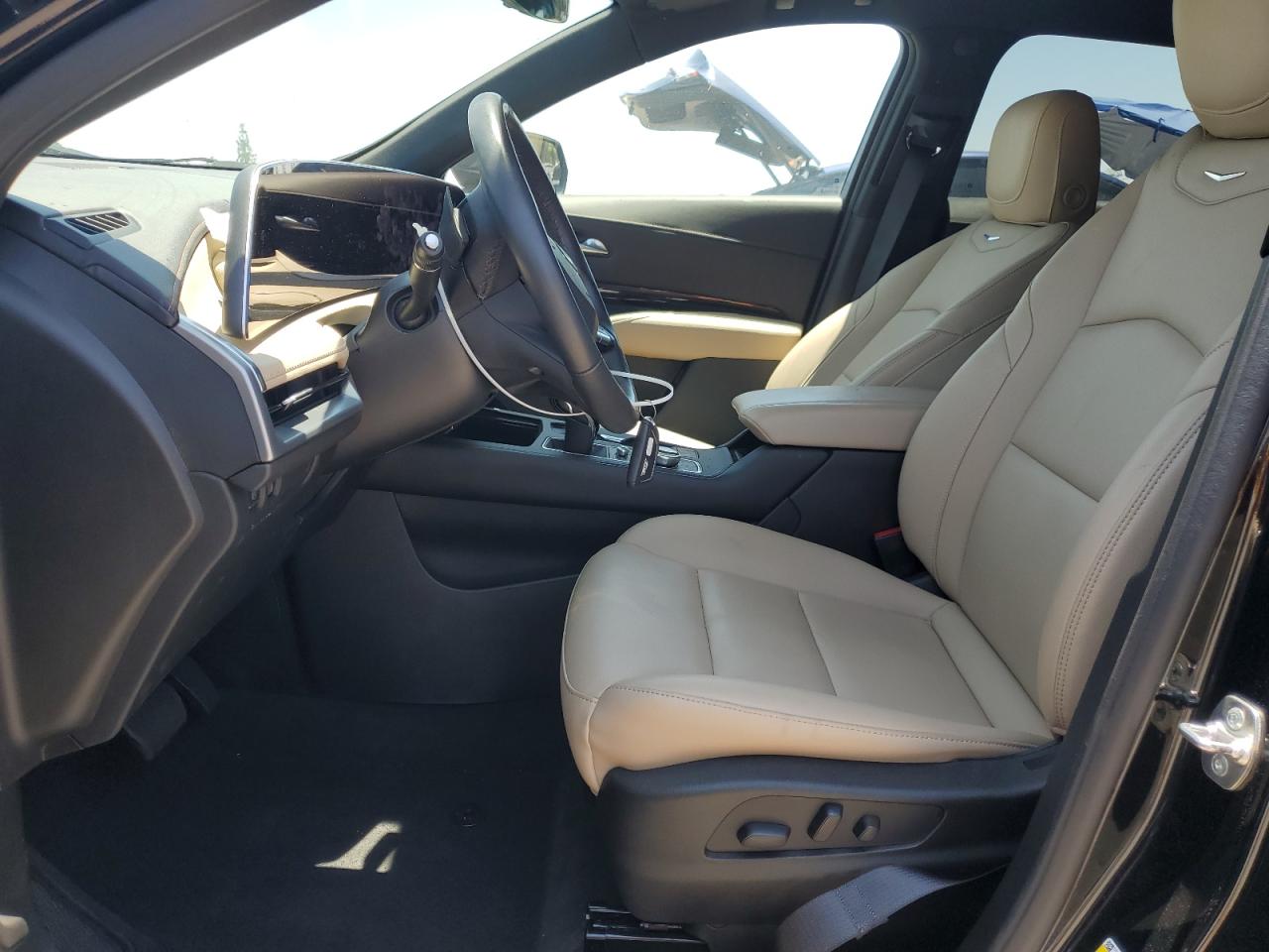 2024 Cadillac Xt4 Luxury VIN: 1GYAZAR48RF212347 Lot: 63369535