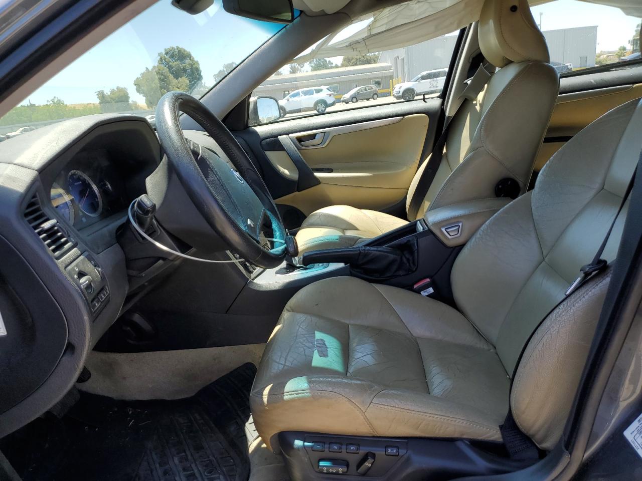2005 Volvo V70 R VIN: YV1SJ527952511421 Lot: 63468215
