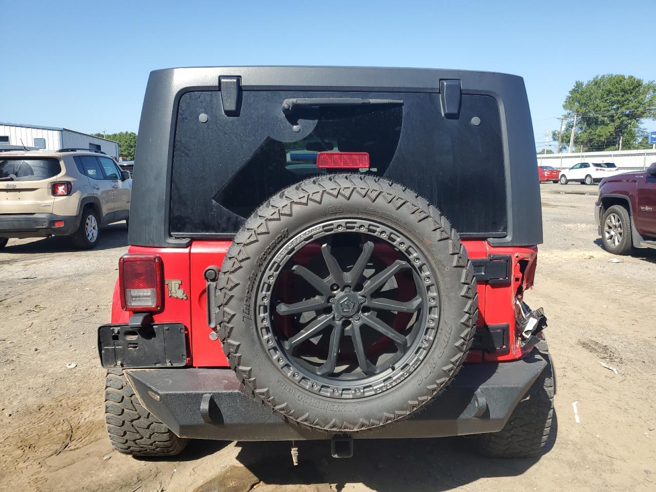 2015 Jeep Wrangler Unlimited Sport VIN: 1C4BJWDG4FL592851 Lot: 66710255