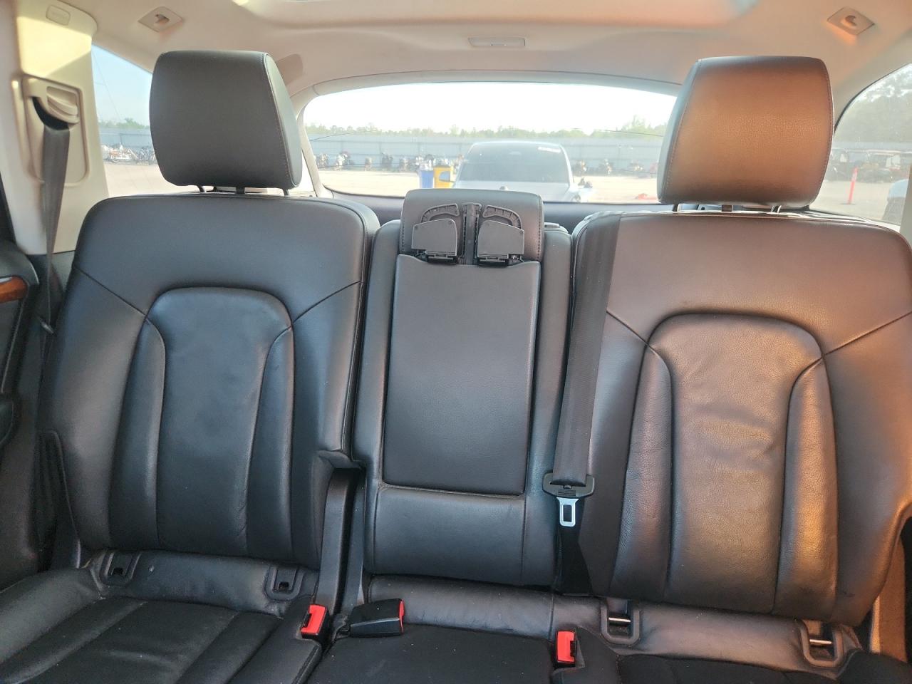 2015 Audi Q7 Premium Plus VIN: WA1LGAFE9FD027369 Lot: 63582265