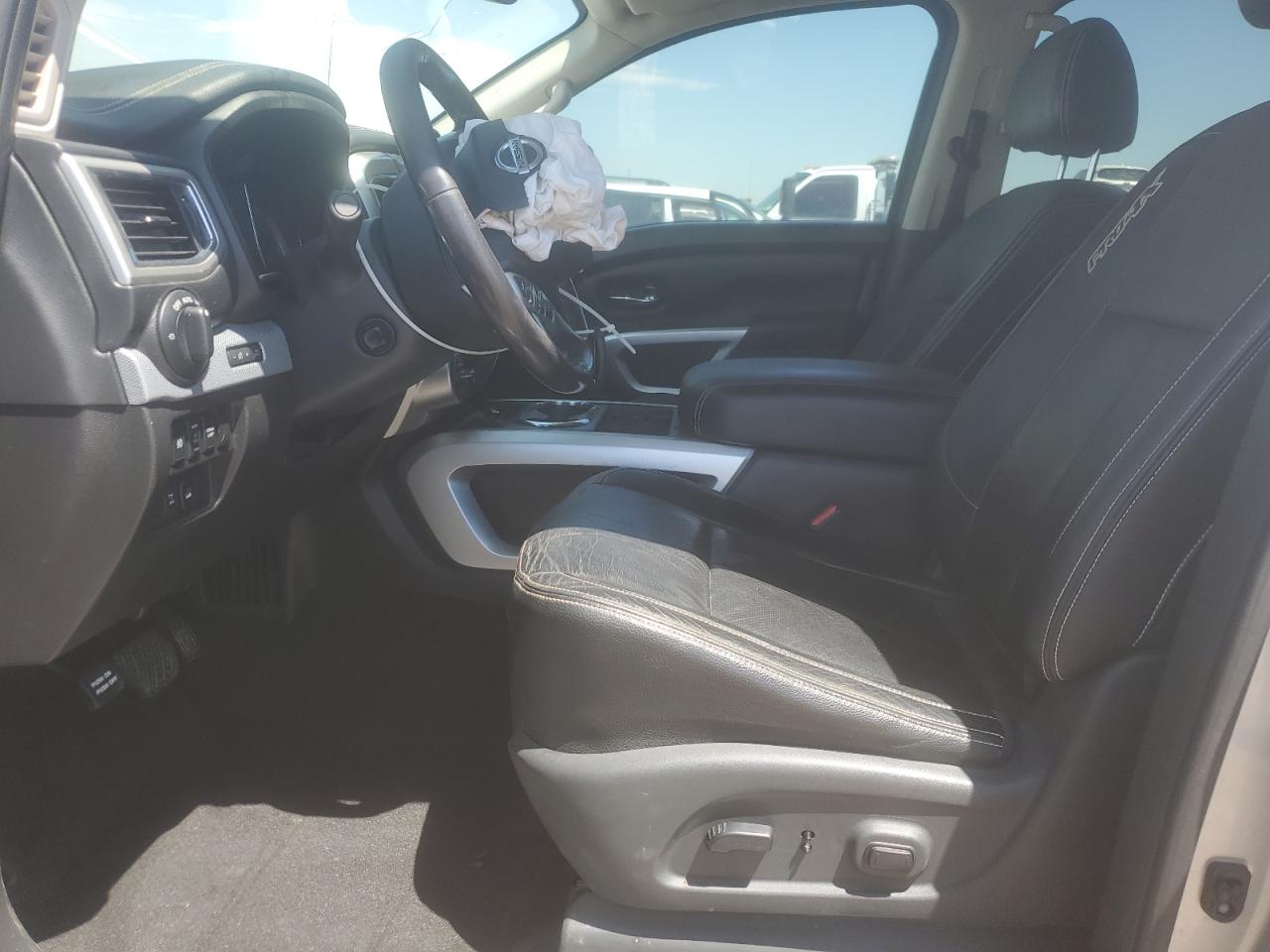 2018 Nissan Titan Xd Sl VIN: 1N6BA1F40JN543856 Lot: 63328925