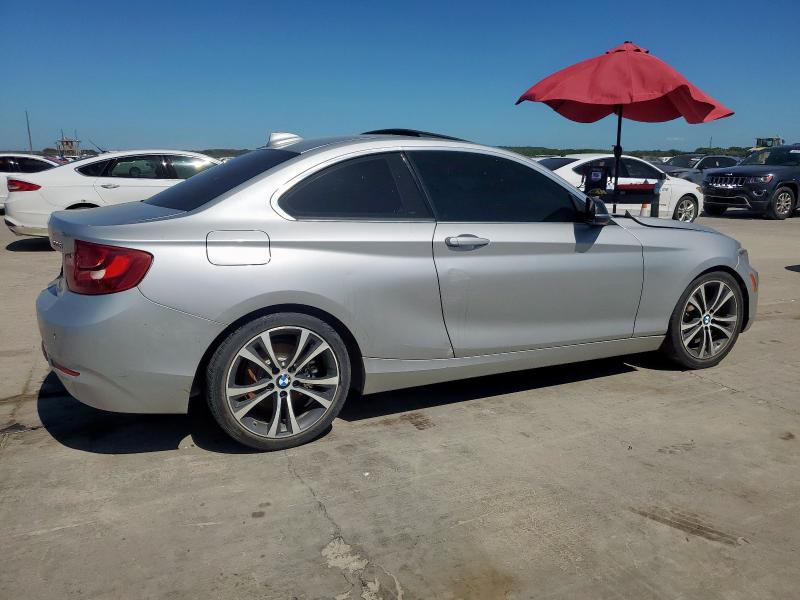 Coupet BMW 2 SERIES 2015 Srebrny