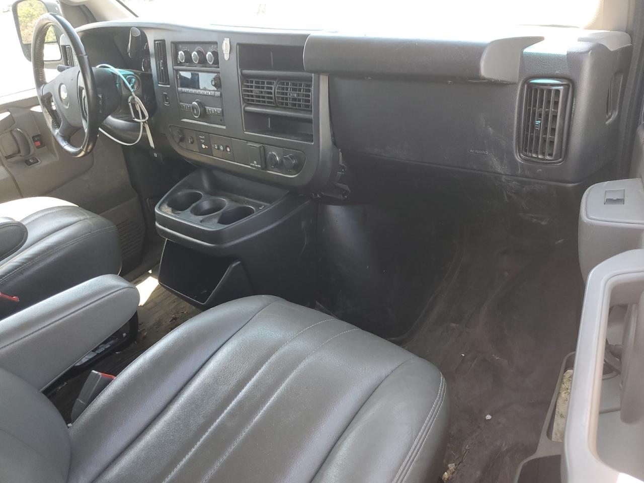 2022 Chevrolet Express G2500 VIN: 1GCWGAF73N1238880 Lot: 63160335