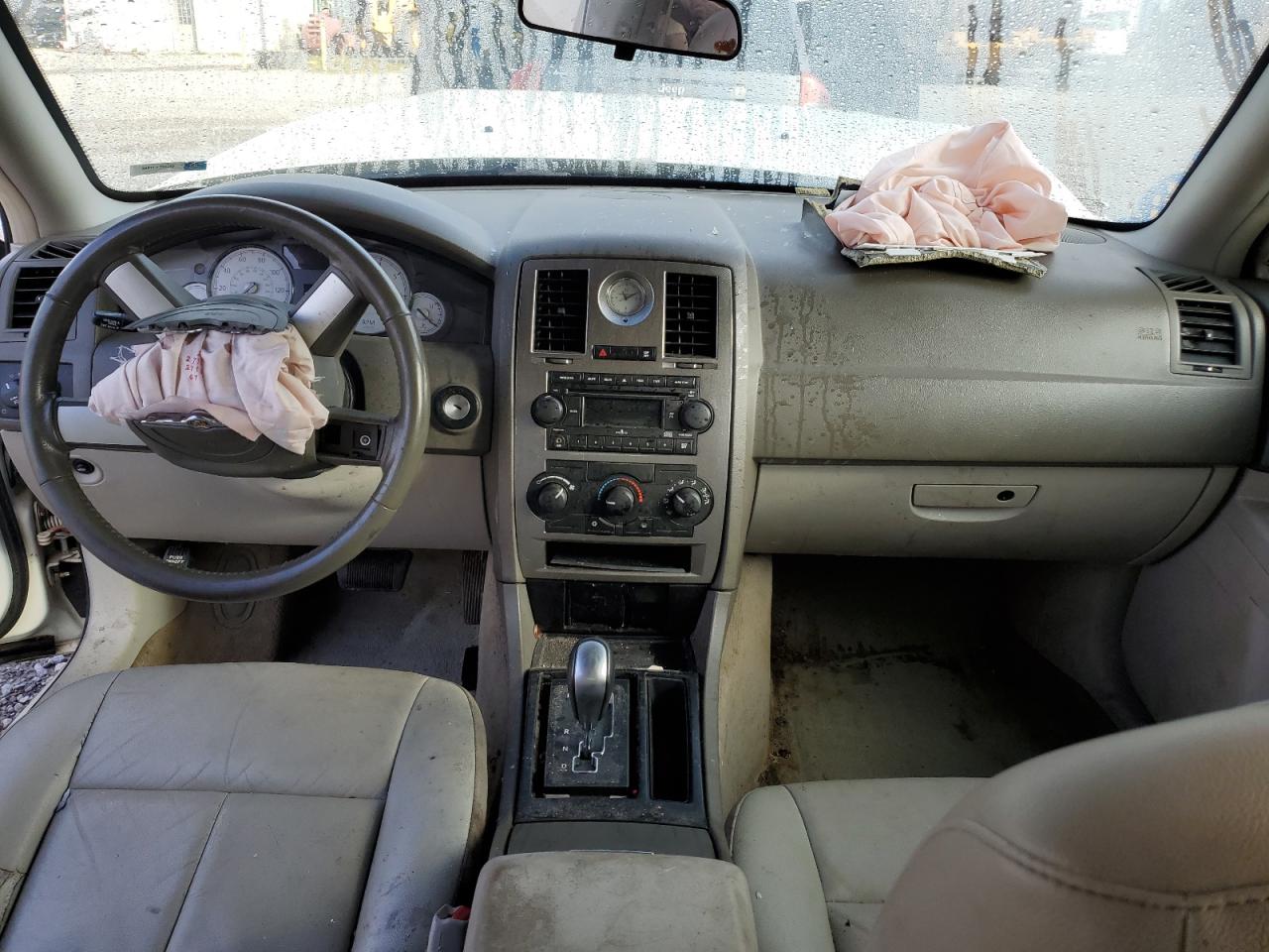 2007 Chrysler 300 Touring VIN: 2C3KA53G57H889318 Lot: 64201075