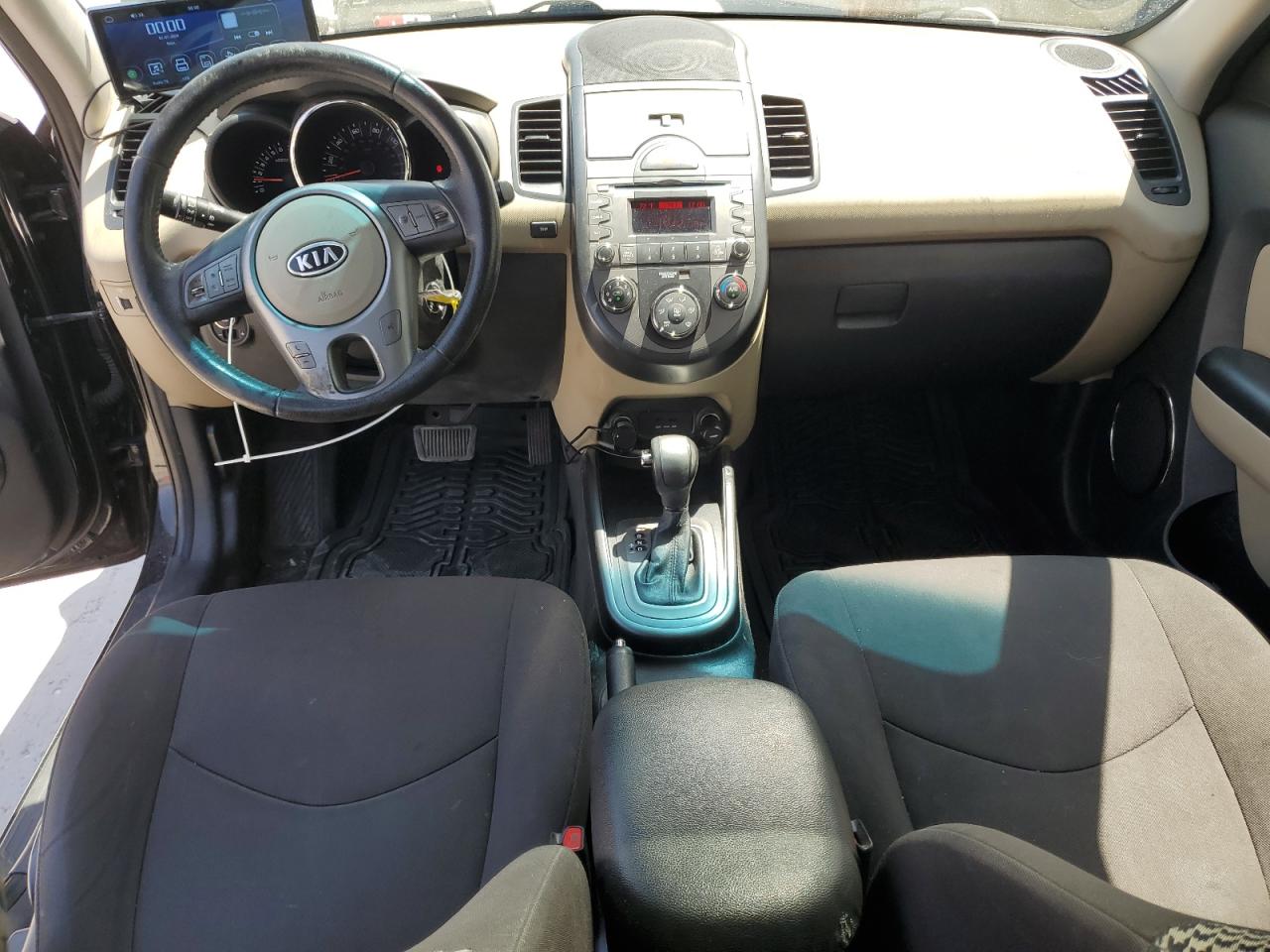 2011 Kia Soul + VIN: KNDJT2A22B7346200 Lot: 64687305