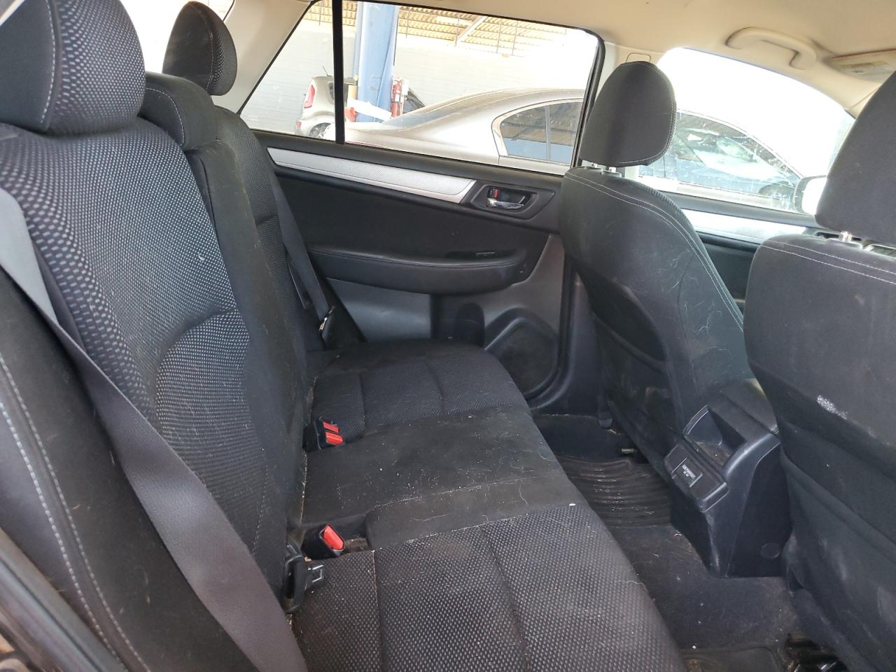 2018 Subaru Outback 2.5I Premium VIN: 4S4BSACC0J3262367 Lot: 64333545