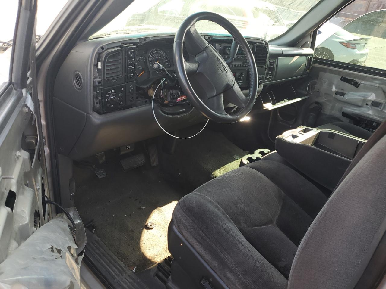 2004 GMC New Sierra K1500 VIN: 1GTEK19T54E329675 Lot: 64314715