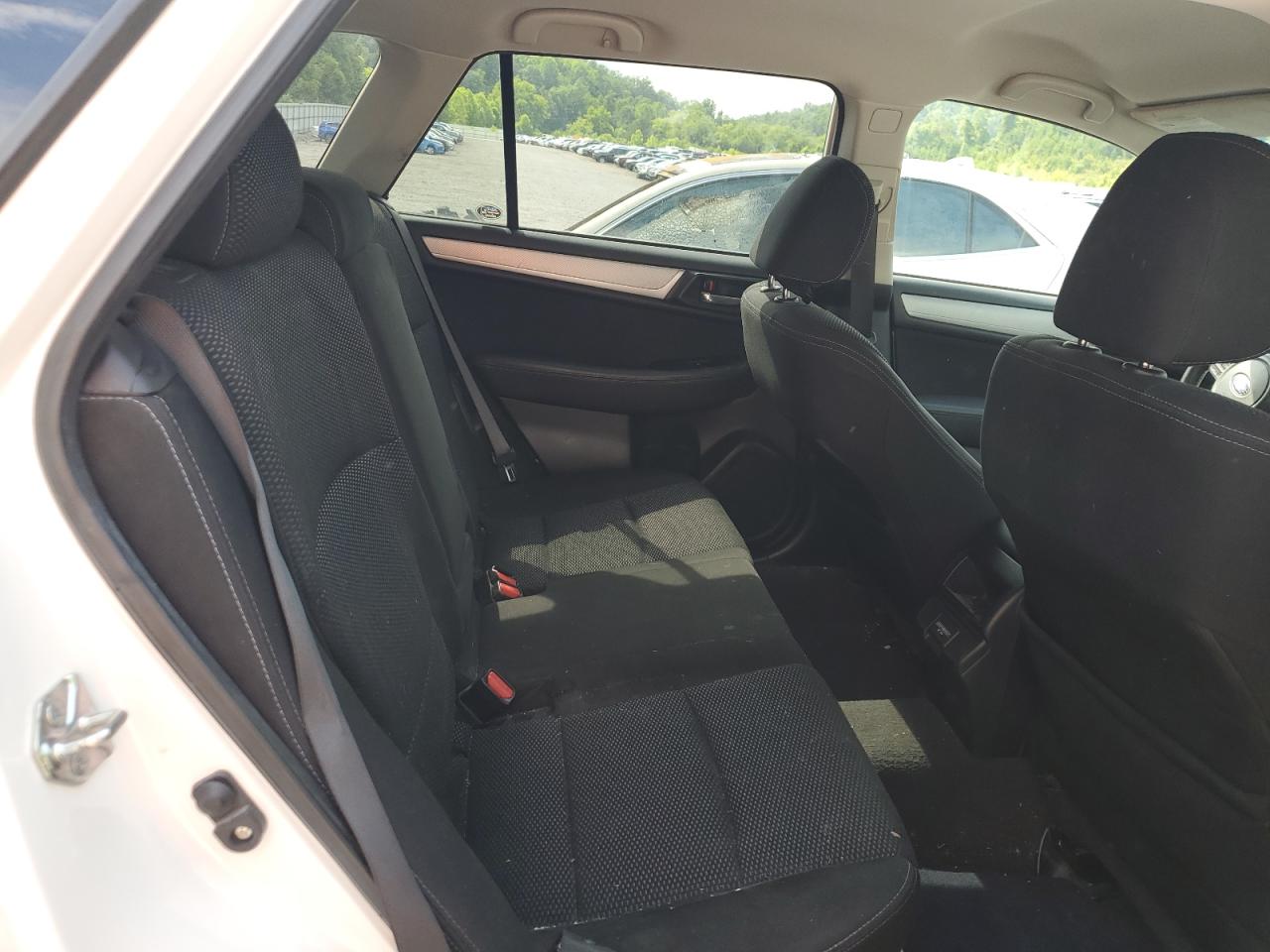2018 Subaru Outback 2.5I Premium VIN: 4S4BSAFC3J3345240 Lot: 64573315