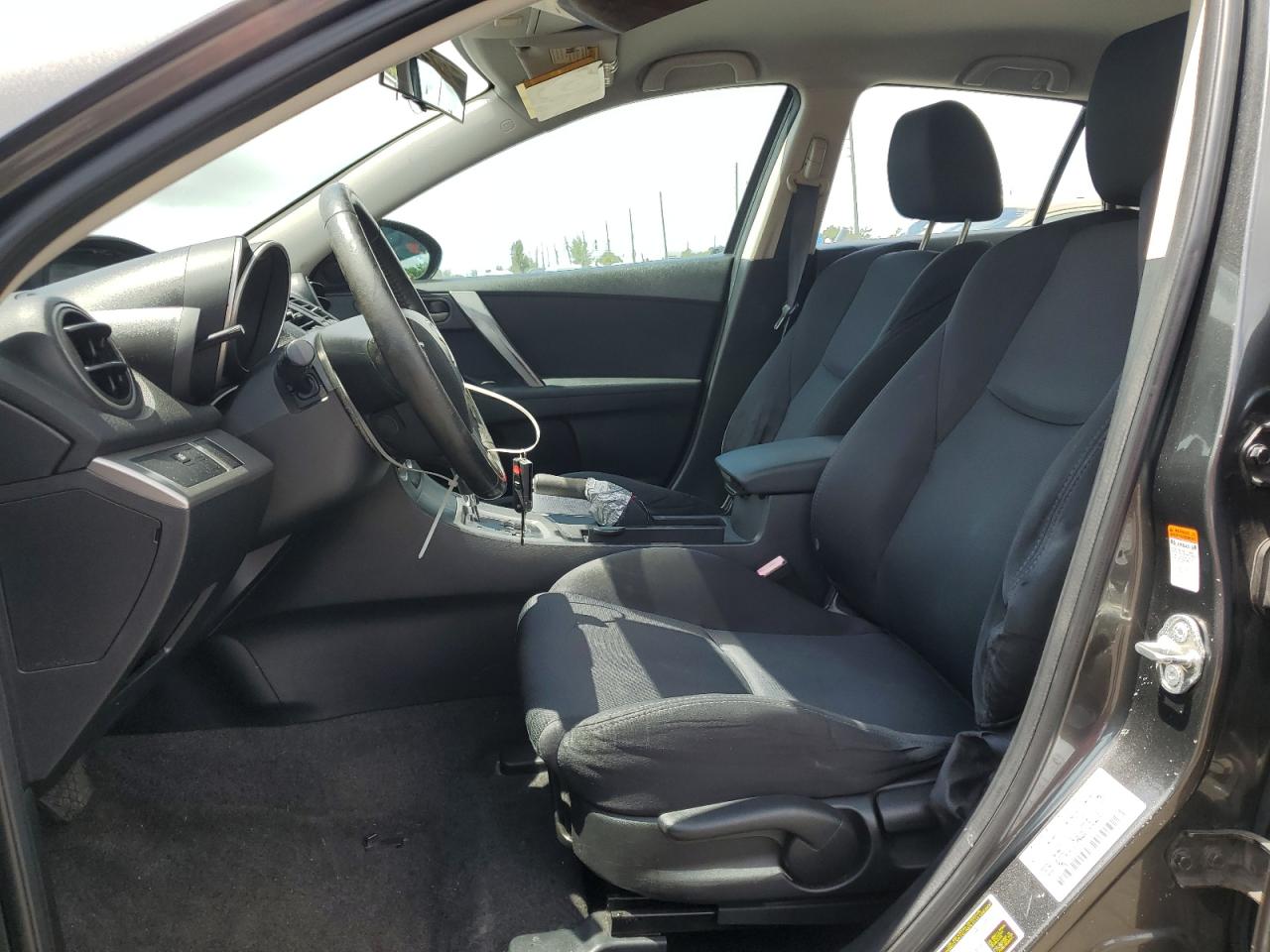2011 Mazda 3 S VIN: JM1BL1K54B1417195 Lot: 64523595