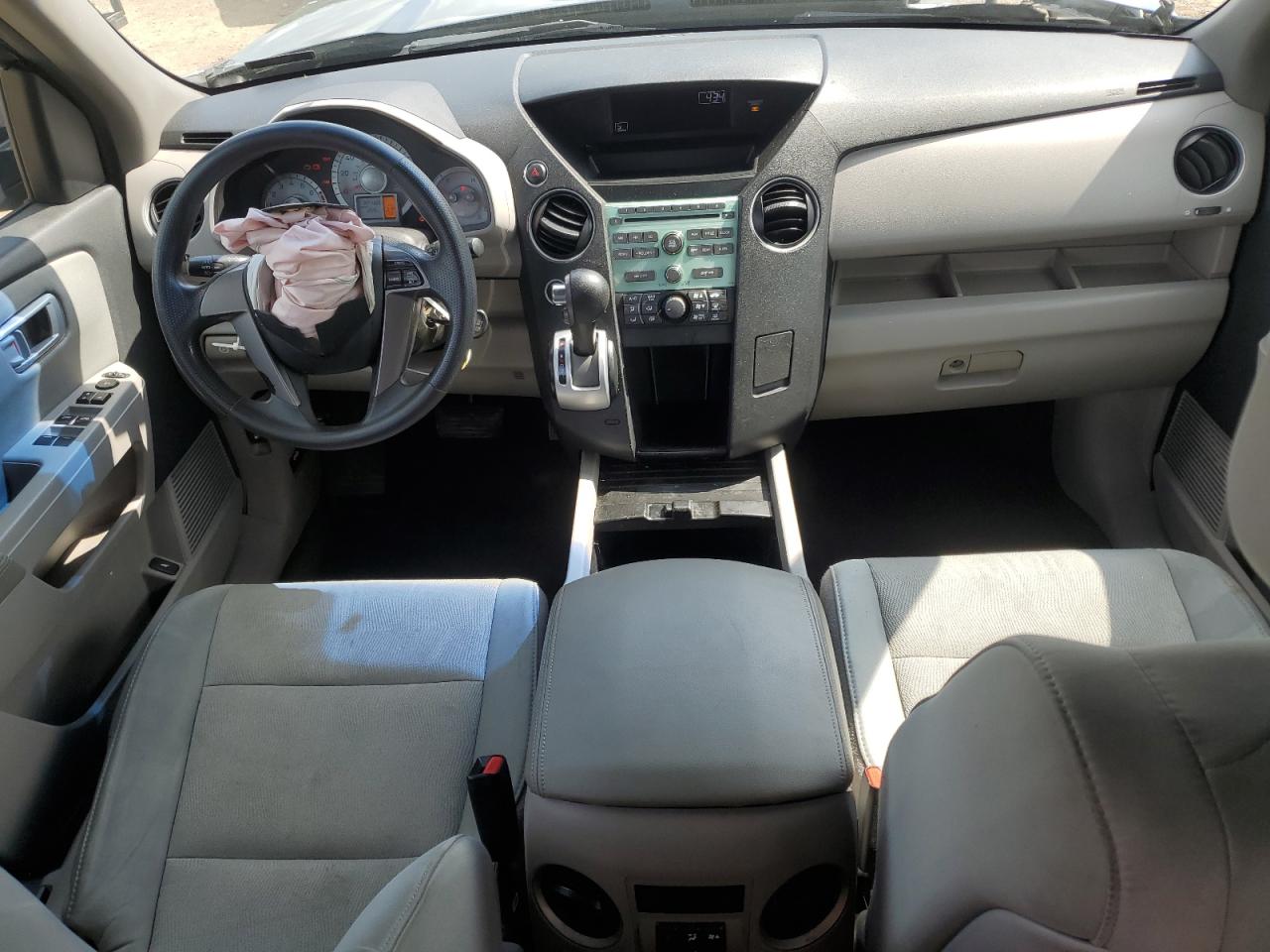 2011 Honda Pilot Lx VIN: 5FNYF4H20BB014046 Lot: 65341565