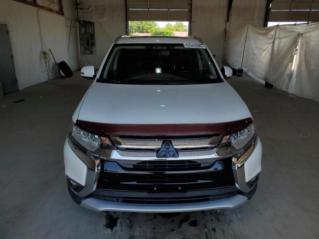 Паркетники MITSUBISHI OUTLANDER 2016 Белы