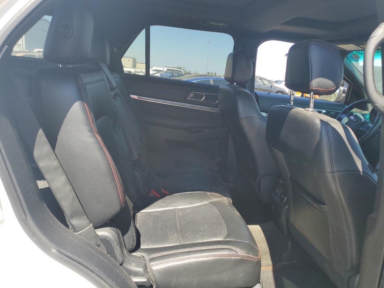 2016 Ford Explorer Sport VIN: 1FM5K8GT8GGC59587 Lot: 64338125