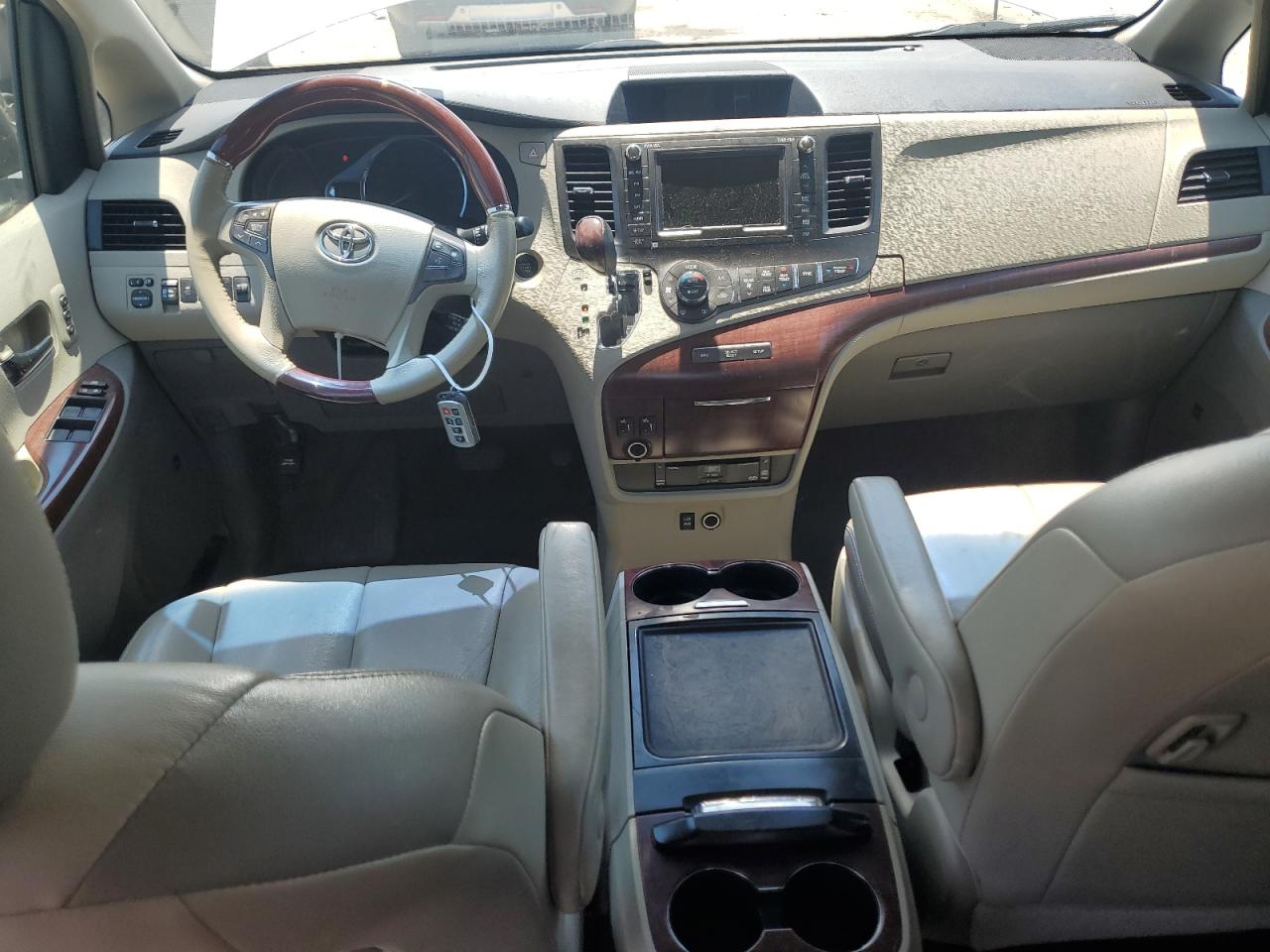 2013 Toyota Sienna Xle VIN: 5TDYK3DC4DS321044 Lot: 64473635