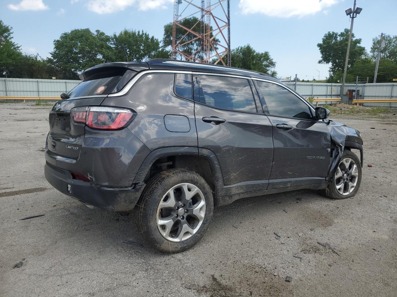3C4NJDCB6JT398181 2018 Jeep Compass Limited