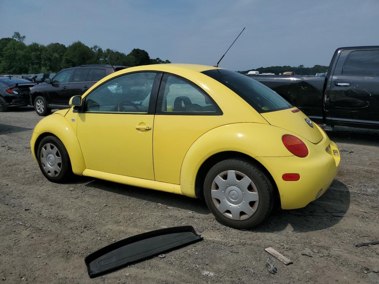 2000 Volkswagen New Beetle Gls yellow null gas 3VWCC21CXYM413011 photo #3