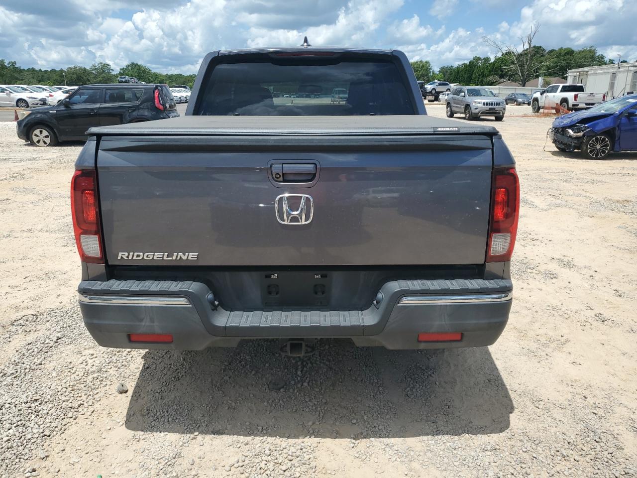 2017 Honda Ridgeline Rtl VIN: 5FPYK2F6XHB009359 Lot: 64070575