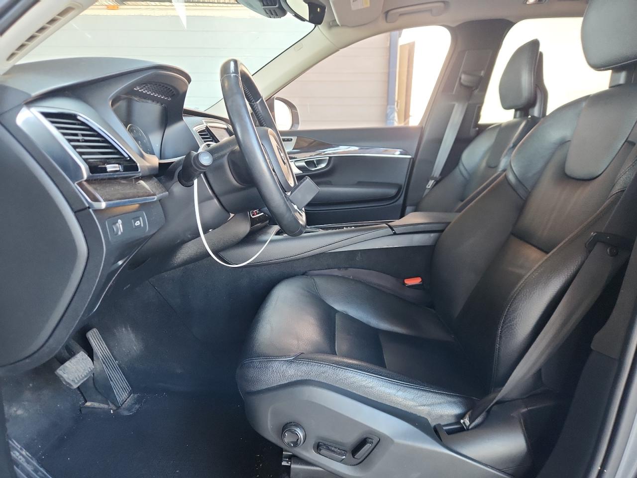 2016 Volvo Xc90 T6 VIN: YV4A22PK7G1039252 Lot: 63932625