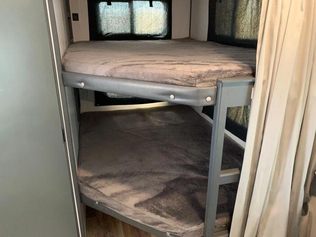 2022 KQFP BULLET - RVS CAMPER