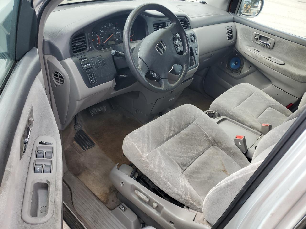 2002 Honda Odyssey Ex VIN: 5FNRL186X2B005109 Lot: 63224095