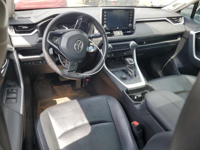  TOYOTA RAV4 2021 Серебристый
