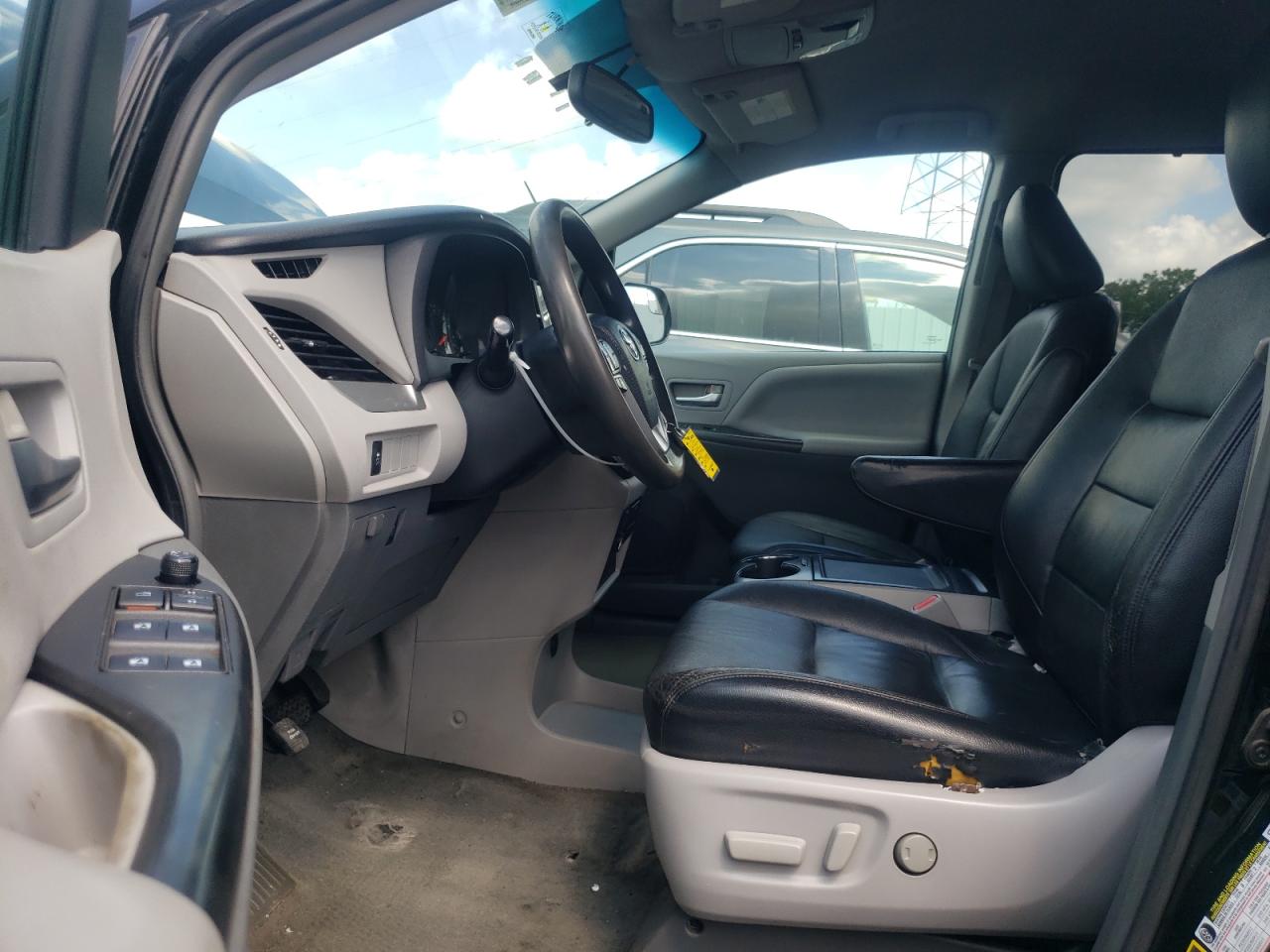 2015 Toyota Sienna Le VIN: 5TDKK3DC0FS564391 Lot: 65314135