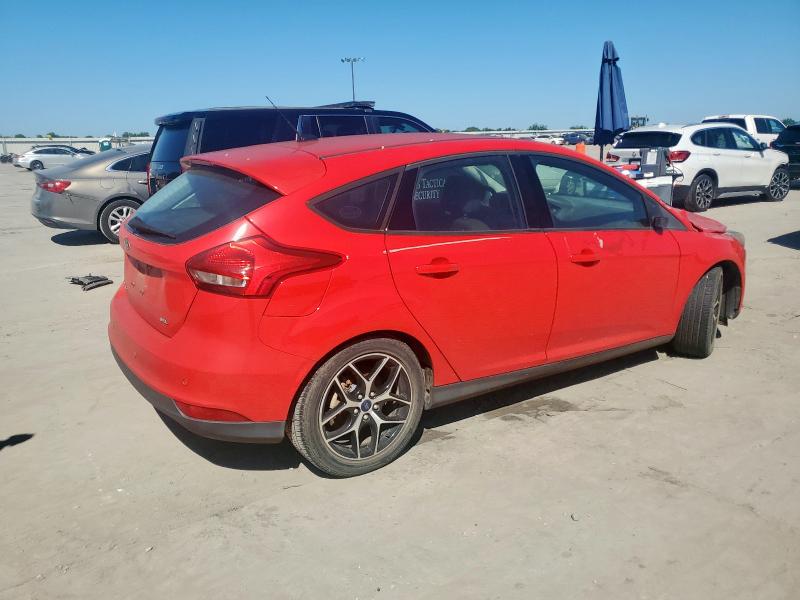  FORD FOCUS 2017 Красный