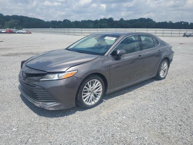  TOYOTA CAMRY 2018 Серый