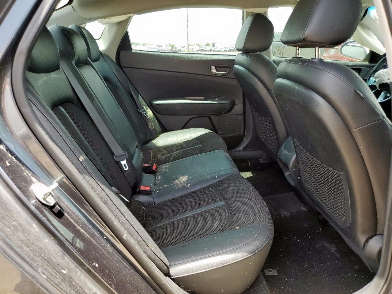 2019 Kia Optima Lx VIN: 5XXGT4L35KG379453 Lot: 64071475