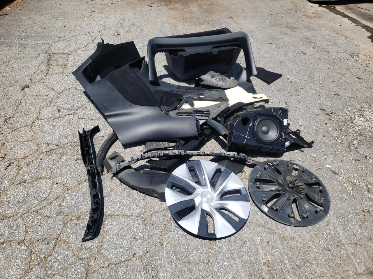 2021 Tesla Model Y VIN: 5YJYGDEE3MF239723 Lot: 62764525