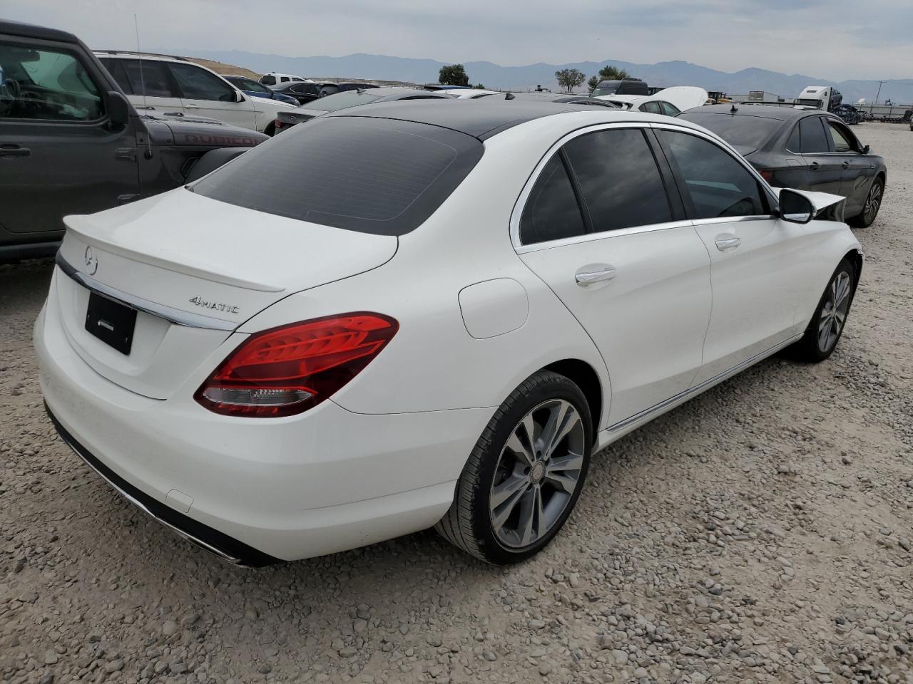 2016 Mercedes-Benz C 300 4Matic VIN: 55SWF4KB6GU100516 Lot: 65192045