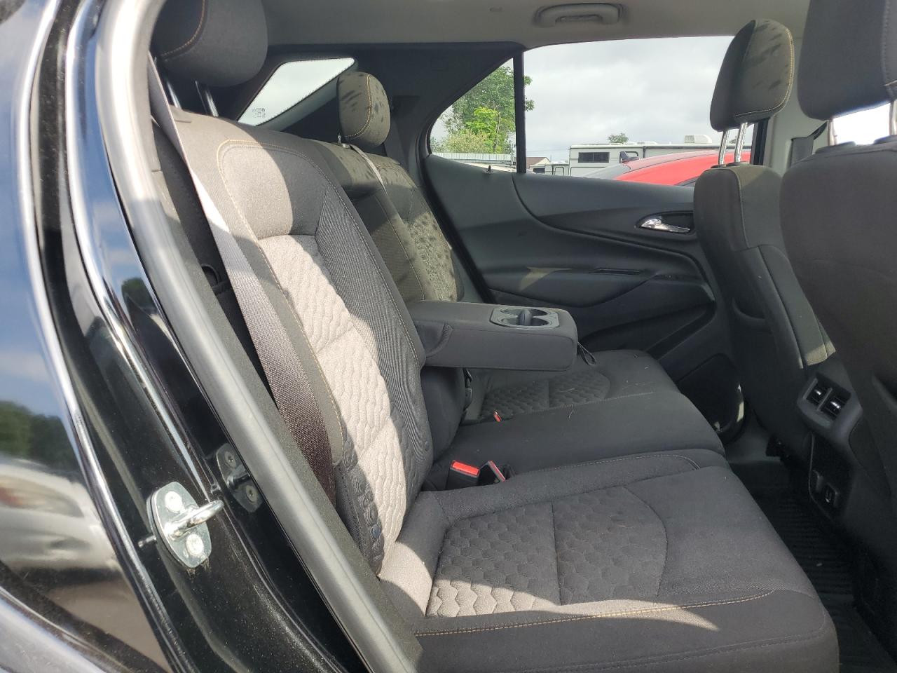 2018 Chevrolet Equinox Lt VIN: 2GNAXSEV5J6261673 Lot: 64991605
