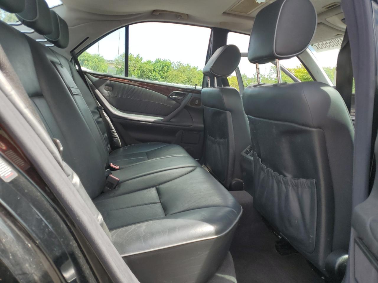 2001 Mercedes-Benz E 320 VIN: WDBJF65J01B235011 Lot: 64805565