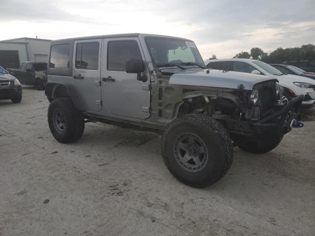 Parquets JEEP WRANGLER 2014 Szary