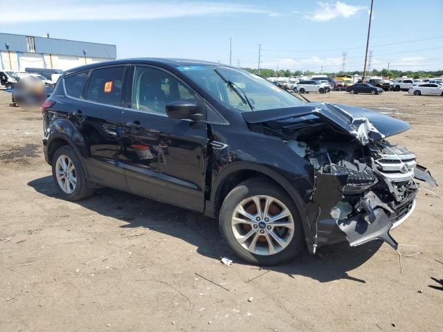  FORD ESCAPE 2019 Czarny