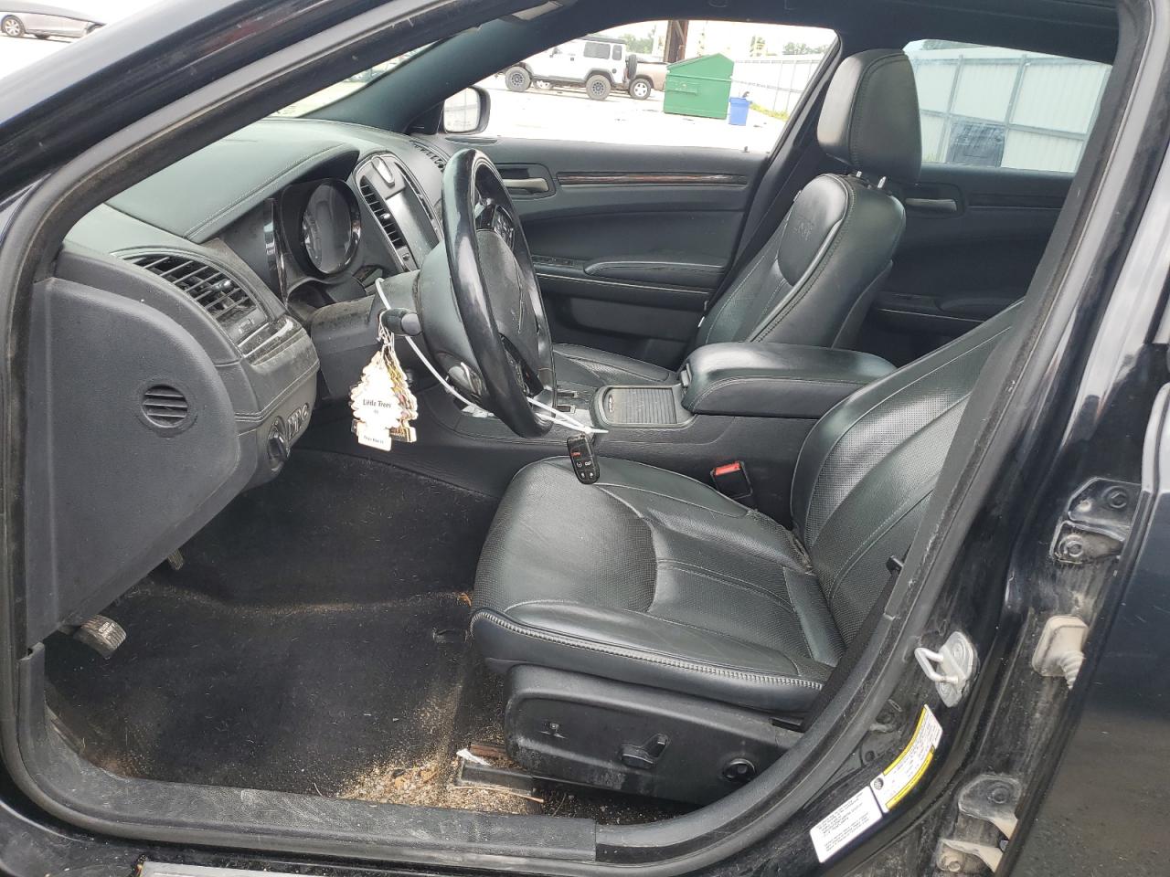 2c3ccadt6dh735523 2C3CCADT6DH735523 2013 Chrysler 300C Varvatos