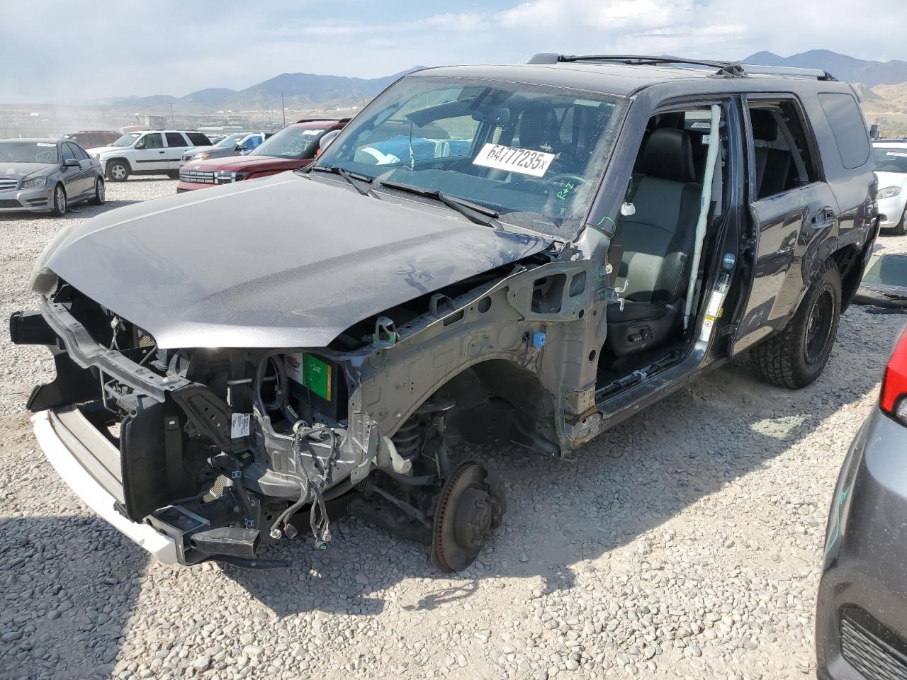 2018 Toyota 4Runner Sr5/Sr5 Premium VIN: JTEBU5JR2J5592489 Lot: 64777235